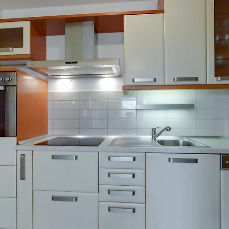 Alisa Appartement Ližnjan