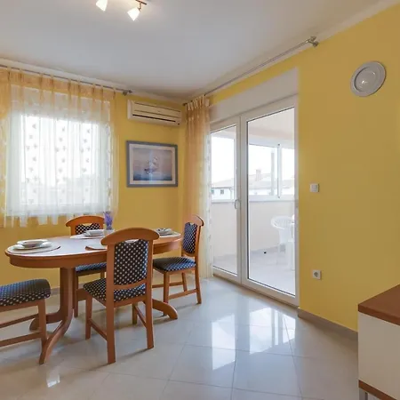 Apartman Alisa *