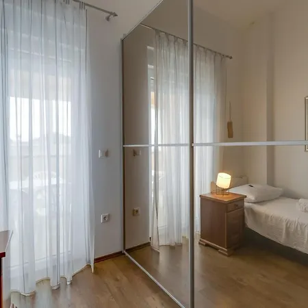 Apartament Alisa Ližnjan
