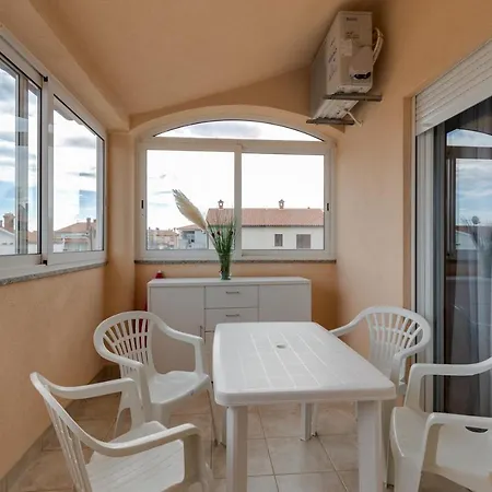 Alisa Apartment
