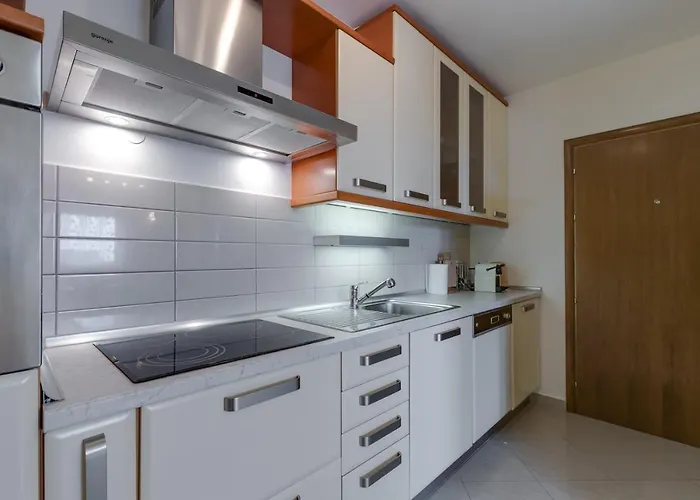 아파트 Alisa Ližnjan